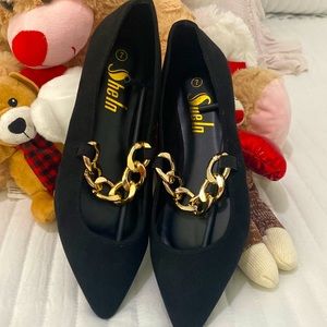 New black ballerina shoes